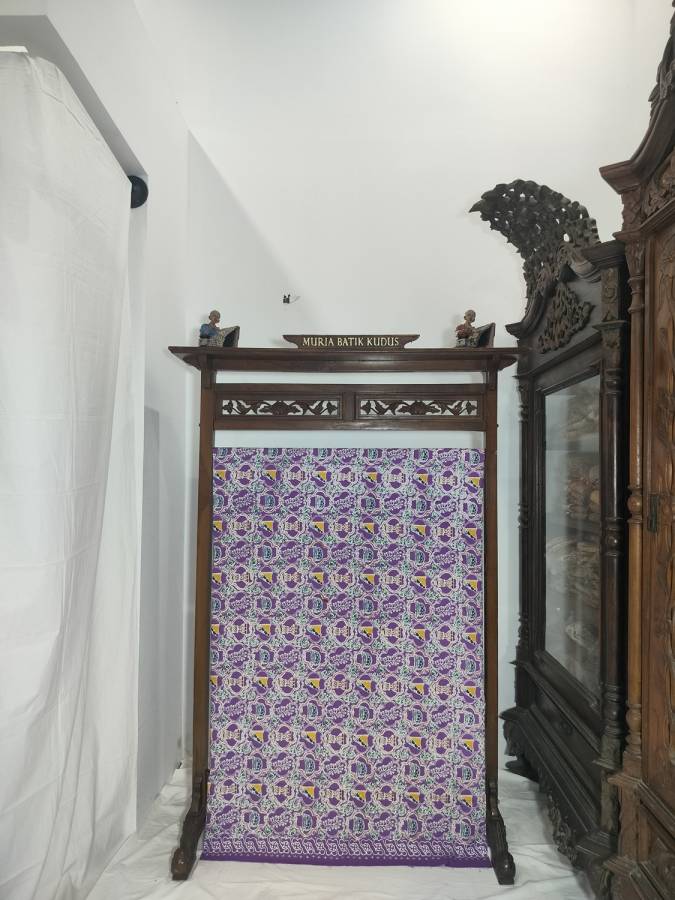 Batik Tulis Variasi Cap kretek Kapal kandas