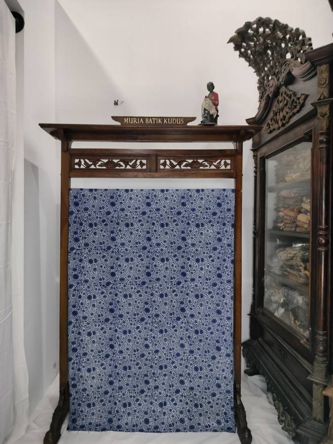 Kain Batik Motif Taburan Parijotho