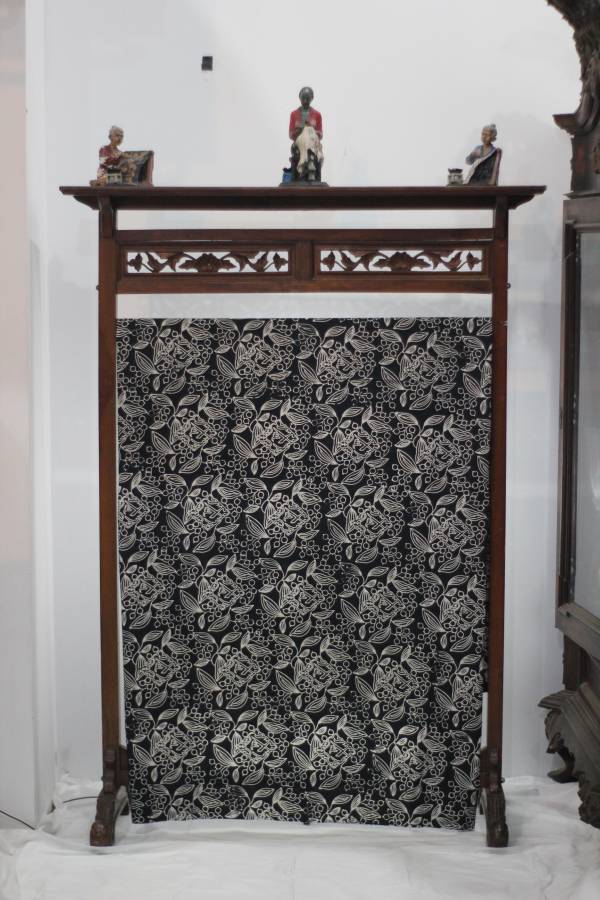 Batik 1 warna kaligrafi parijotho