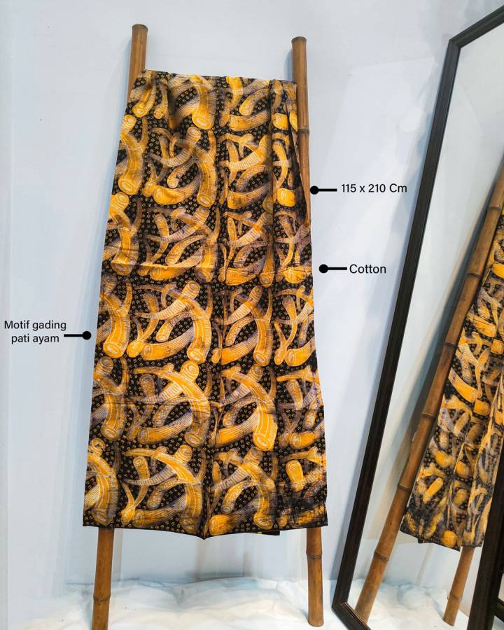 Batik tulis variasi nitik tumpal gading