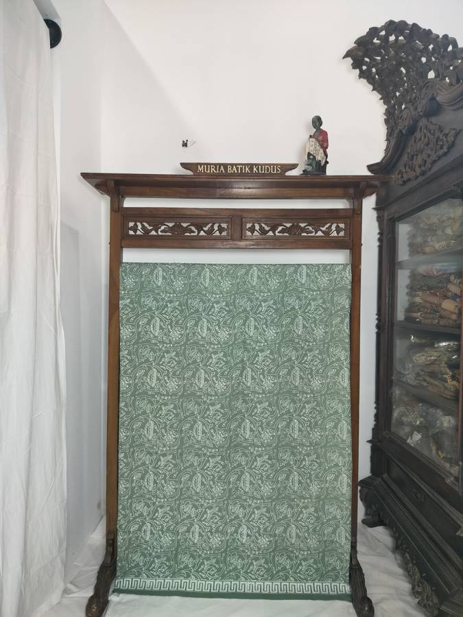 Batik 1 Warna motif kawung