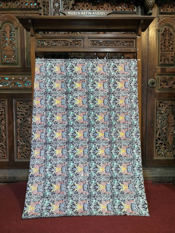 Batik tulis variasi cap ukir gebyok
