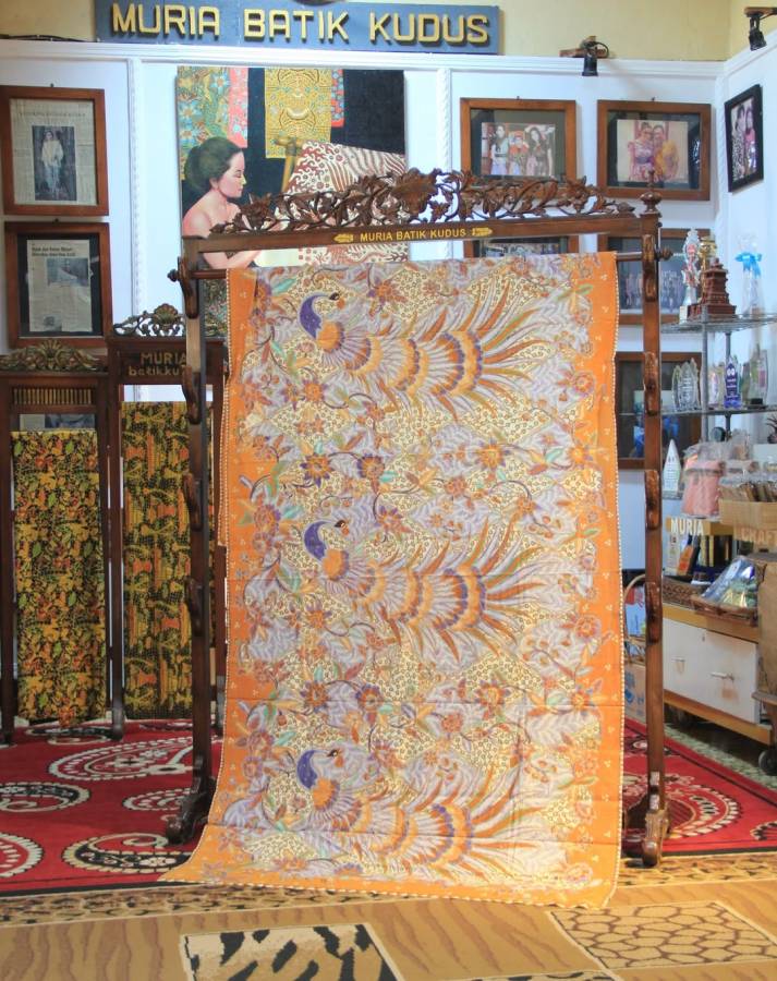 Batik Klasik Motif Merak catlea