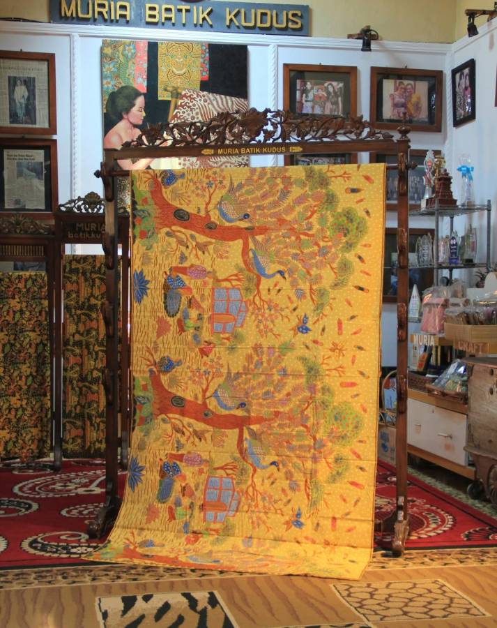 Kain Batik Tulis klasik diorama air 3 rasa