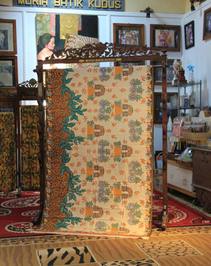Kain Batik tulis klasik Air 3 rasa