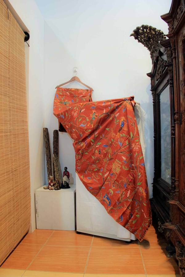 kain batik tulis diorama kudusan
